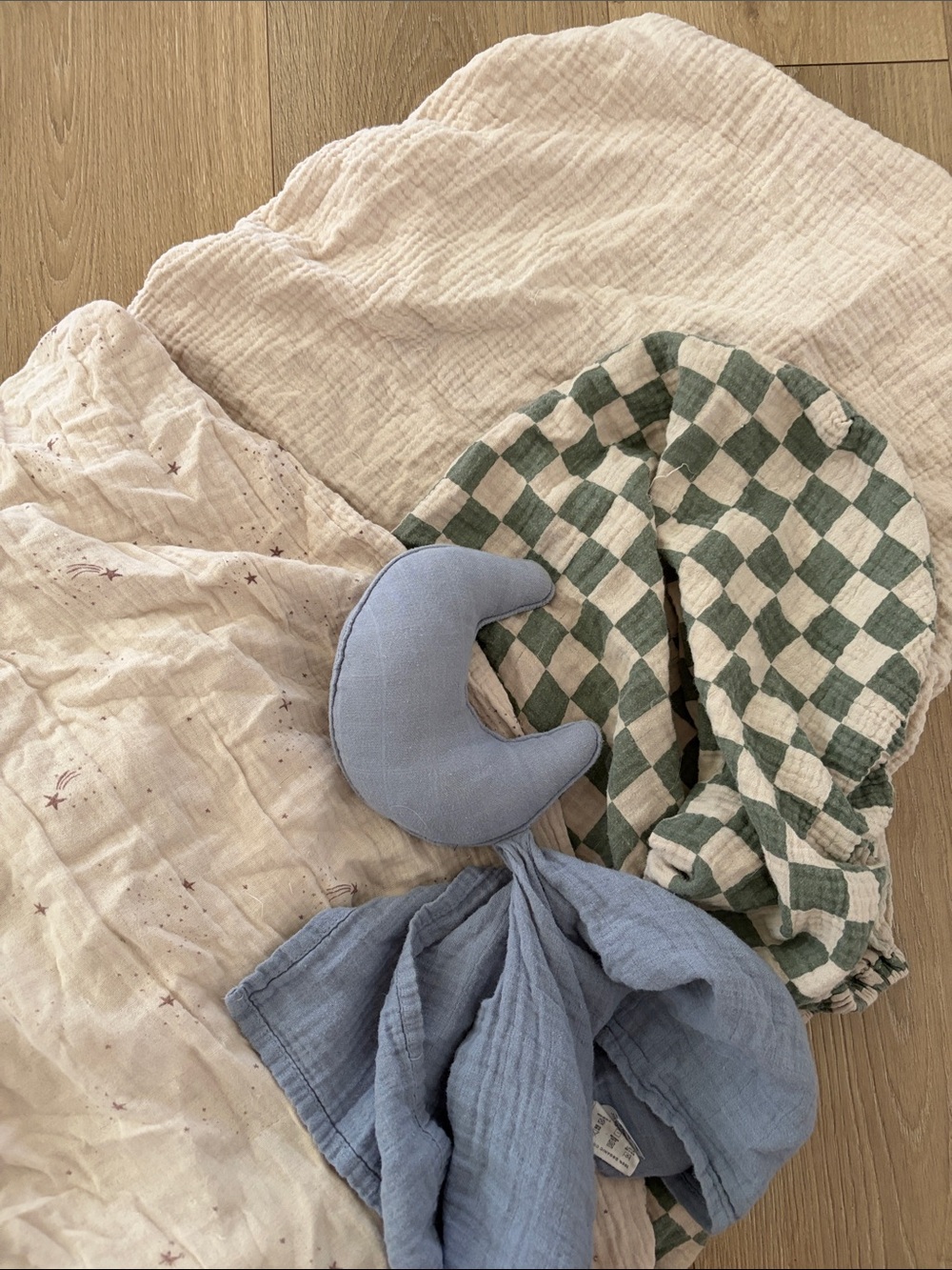 Mushie bundle crib sheets lovey and changing pad covers